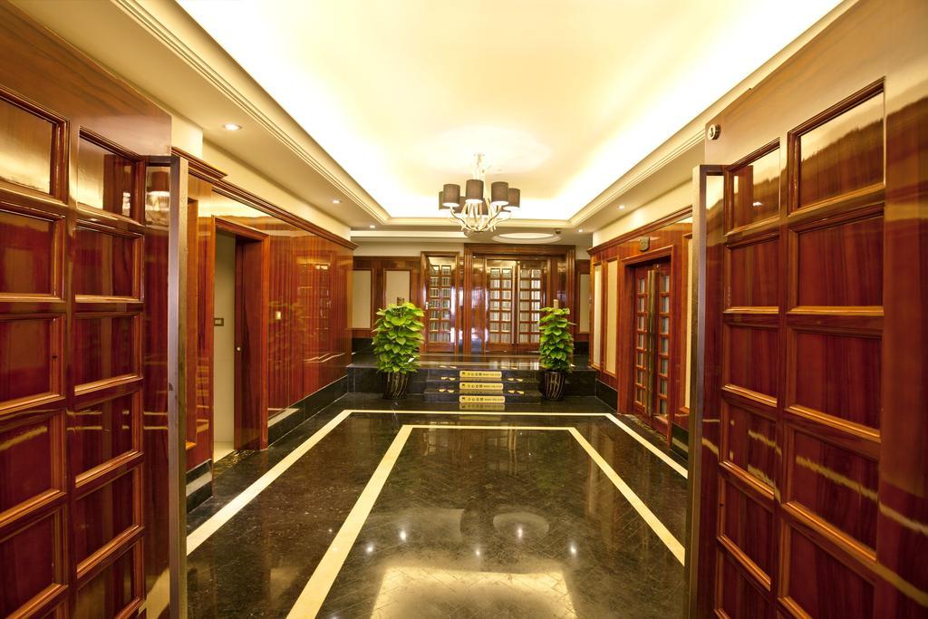 Friend Hotel Шанхай Екстер'єр фото