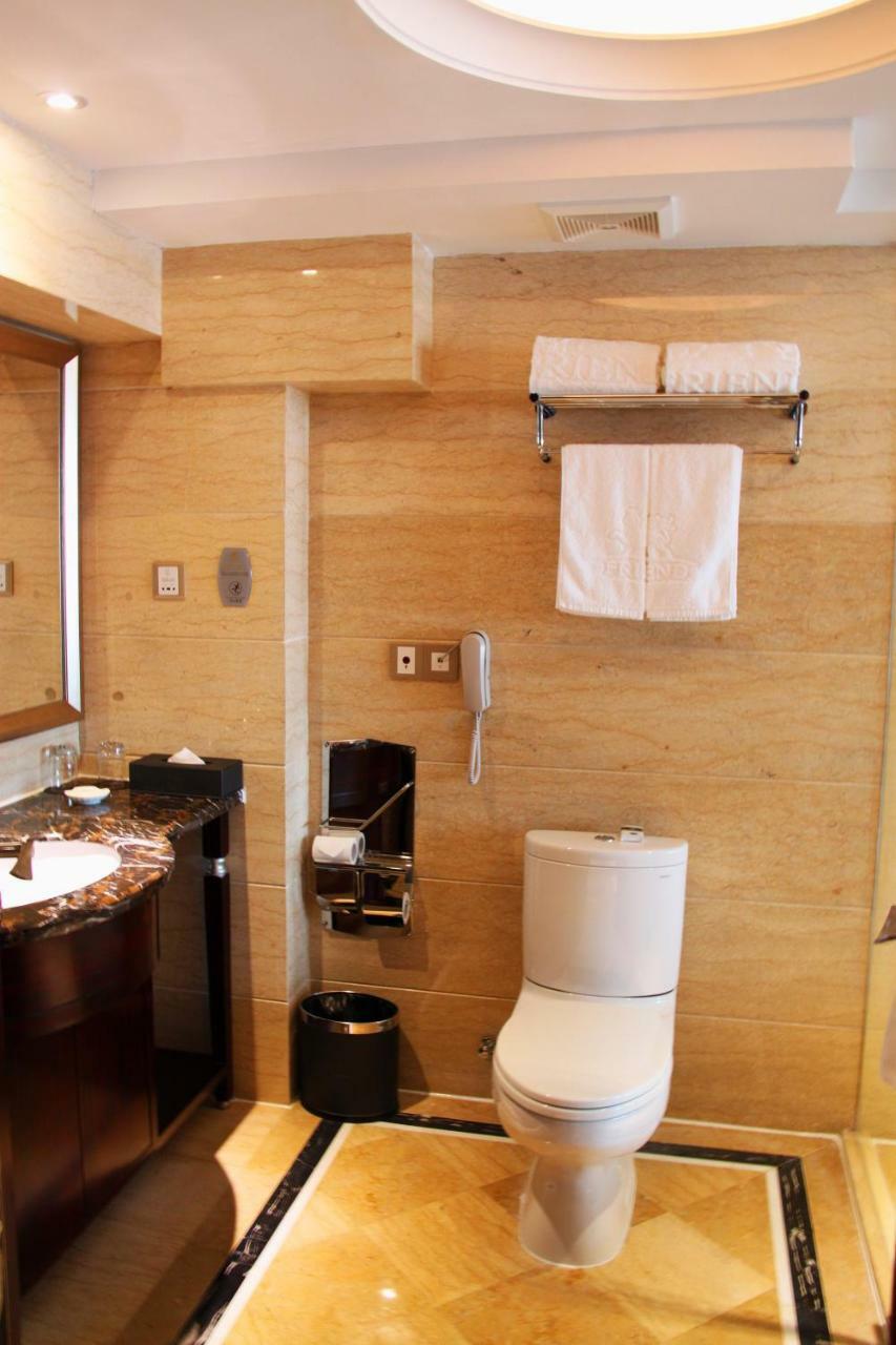 Friend Hotel Шанхай Екстер'єр фото